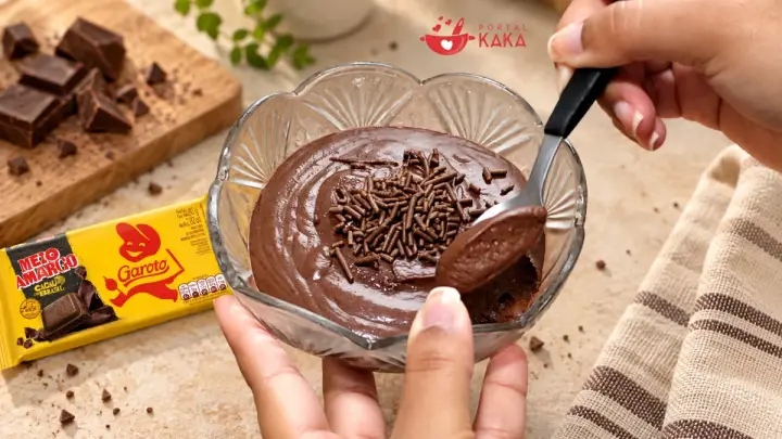 Mousse de Chocolate Fácil e Cremosa (Sem Gelatina)