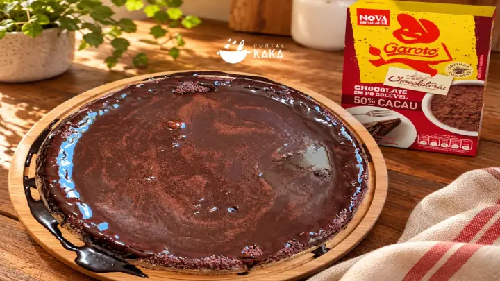 Bolo de Cacau com Coco Fofinho e Molhadinho (Prestígio)