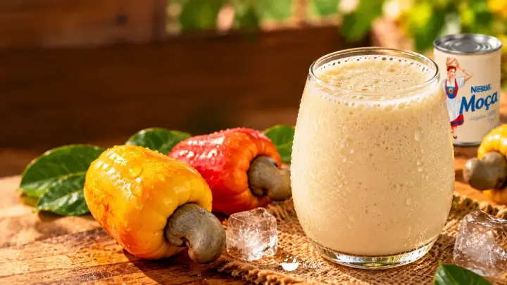 Suco Cremoso de Caju com Leite Condensado no Liquidificador
